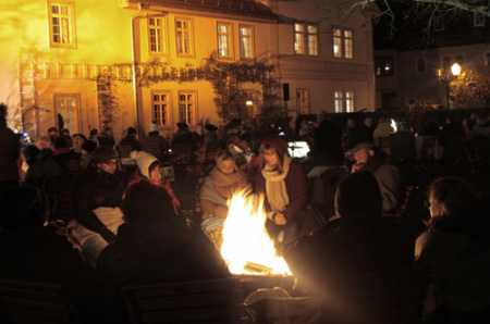 Lyriknacht "Feuer, Wort und Wein" am Freitag im Rudolstädter Schiller-Garten.