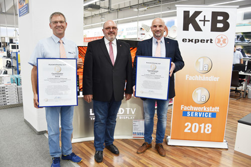 v.l.n.r.: Herr Michael Krell (stellv. Marktleiter), Herr Jörg Reichl (BGM Stadt Rudolstadt), Herr Matthias Reiher (Marktleiter). Foto: K+B expert