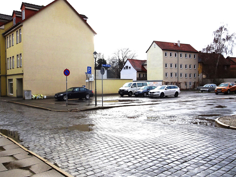 Gegenwärtig unsanierter Zustand der Freiligrathstraße/ Ecke Hinter der Mauer. Foto: Frank M. Wagner