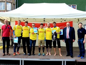 Vorjahressieger "X-Runners" gewinnen 9. Schiller-Staffel-Lauf nach spannendem Zweikampf mit den "Speedy's Sport Schart".