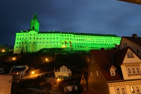 Grünes Schloss Heidecksburg zum St. Patrick's Day.