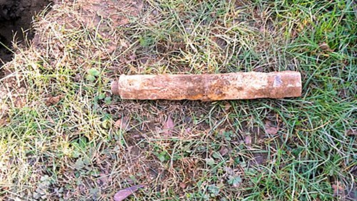 Stabbrandbombe aus dem zweiten Weltkrieg in Volkstedt. Foto: Rüdiger Ludwig