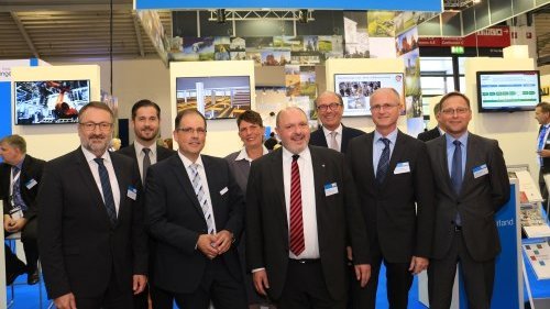 (v.l.n.r.) Frank Krätzschmar, Matthias Fritsche, Alexander Vogler, Sylke Möder, Jörg Reichl, Detlef Schmidt, Alf-Dieter Borsch, Alexander Zech. Foto: Alexander Stemplewitz
