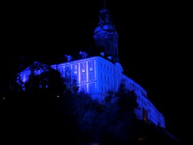 Schloss Heidecksburg erstrahlte anlässlich des 17. THW-Bundesjugendlagers in Rudolstadt blau. Foto: Tom Demuth
