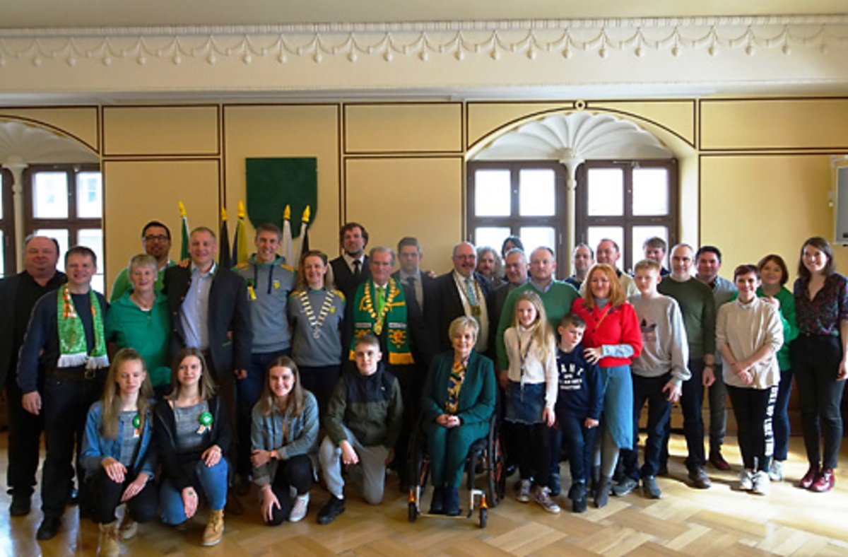 Die Delegation aus Letterkenny mit Rudolstädter Freunden zum Empfang im Ratssaal. Foto: Frank M. Wagner