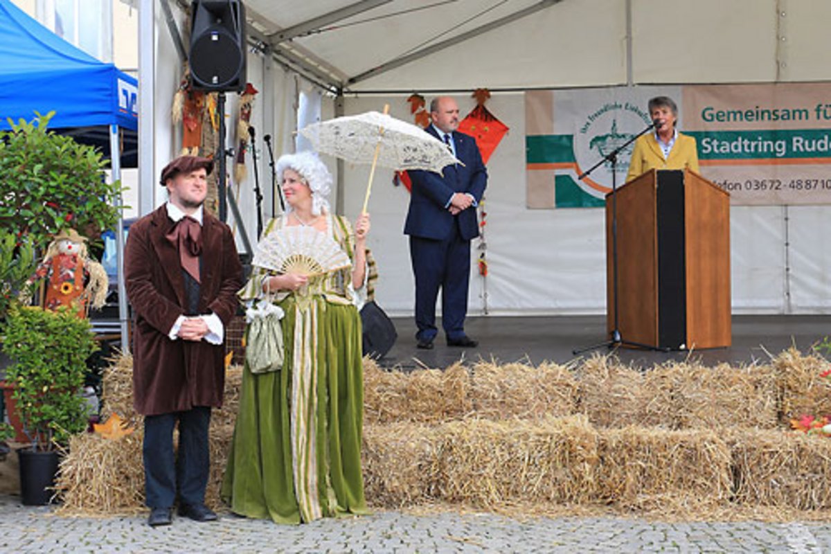 Eröffnung des Herbstfestes durch Bayreuths Oberbürgermeisterin Brigitte Merk-Erbe und Rudolstadts Bürgermeister Jörg Reichl. Foto: Tom Demuth